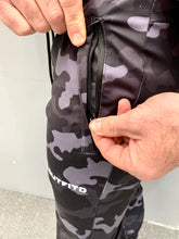 Load image into Gallery viewer, STRETCH CAMO JOGGERS